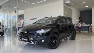 CHEVROLET ONIX 1.4 MPFI ACTIV 8V FLEX 4P MANUAL 2018/2019 » Relva Veículos:  Carros 0km, Seminovos, Sedan, Hatch e Minivan