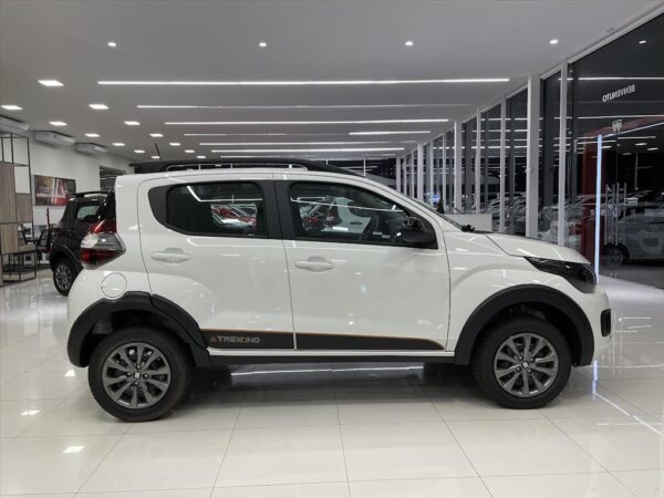 FIAT MOBI 1.0 EVO FLEX TREKKING MANUAL 2024/2025