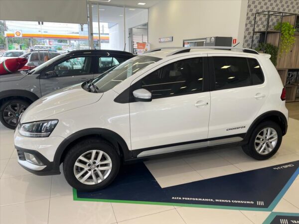 VOLKSWAGEN CROSSFOX 1.6 MI FLEX 8V 4P AUTOMATIZADO 2014/2015