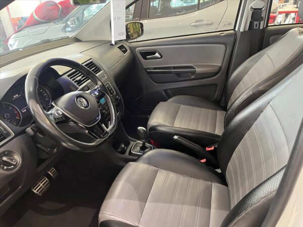 VOLKSWAGEN CROSSFOX 1.6 MI FLEX 8V 4P AUTOMATIZADO 2014/2015