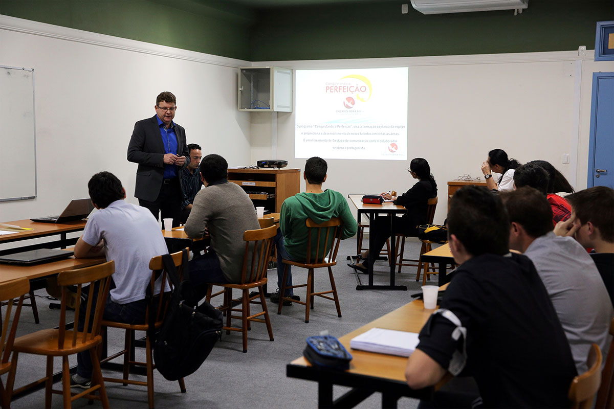 AMF - Faculdade Antonio Meneghetti
