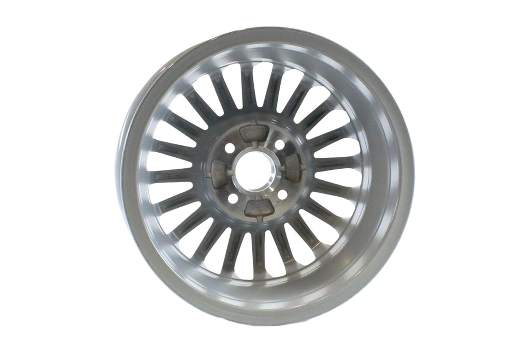 Roda 14 Polegadas Branco VW 1S0601025TB9A - Imagem 12