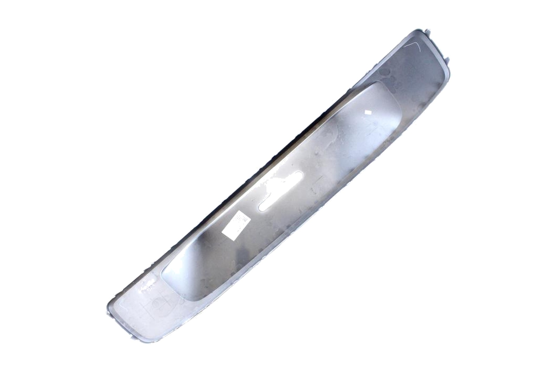 Moldura de Para-choque Traseiro Central Prata Fosco VW 1SB807833EL7 - Imagem 4